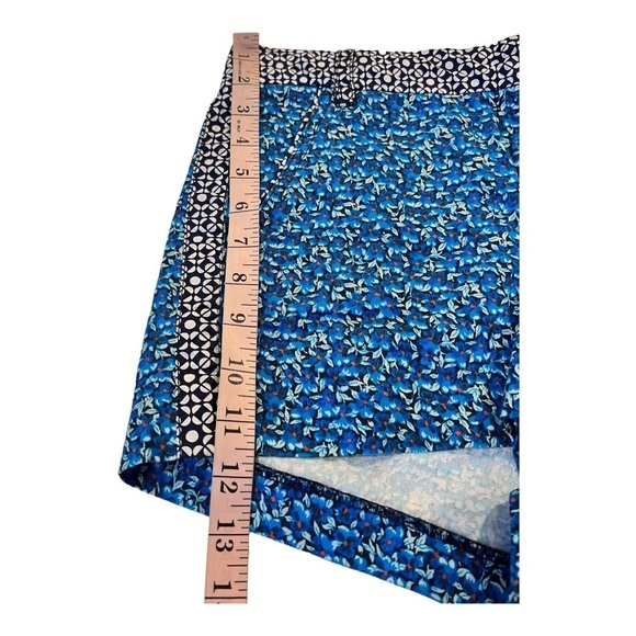 J. Crew Chino Ditsy Blue Flower Patch Contrast Border 3” Women’s Shorts Size 6 - Picture 10 of 13